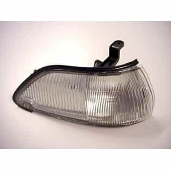 Luz de la ciudad justo al lado del faro.